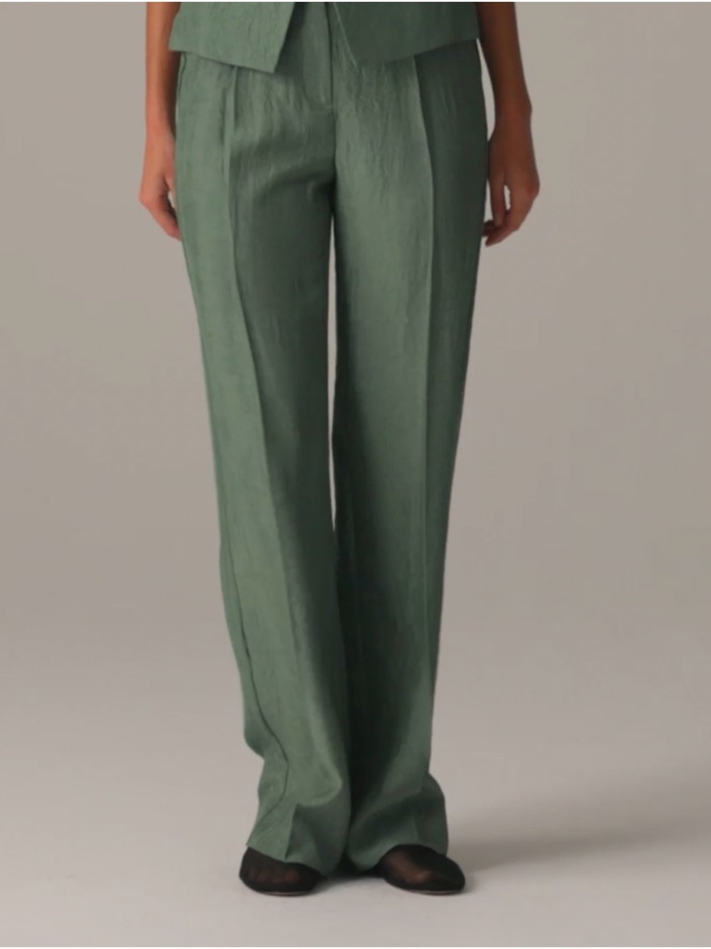 J. Crew Essential Straight-Leg Pants in Sage Green